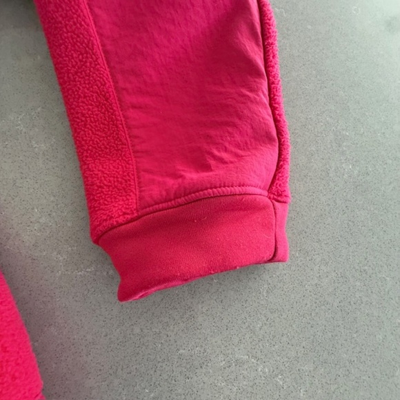 Women's Pink The North Face Denali Pink Raspberry Fleece Jacket size Large EUC! - Picture 3 of 10